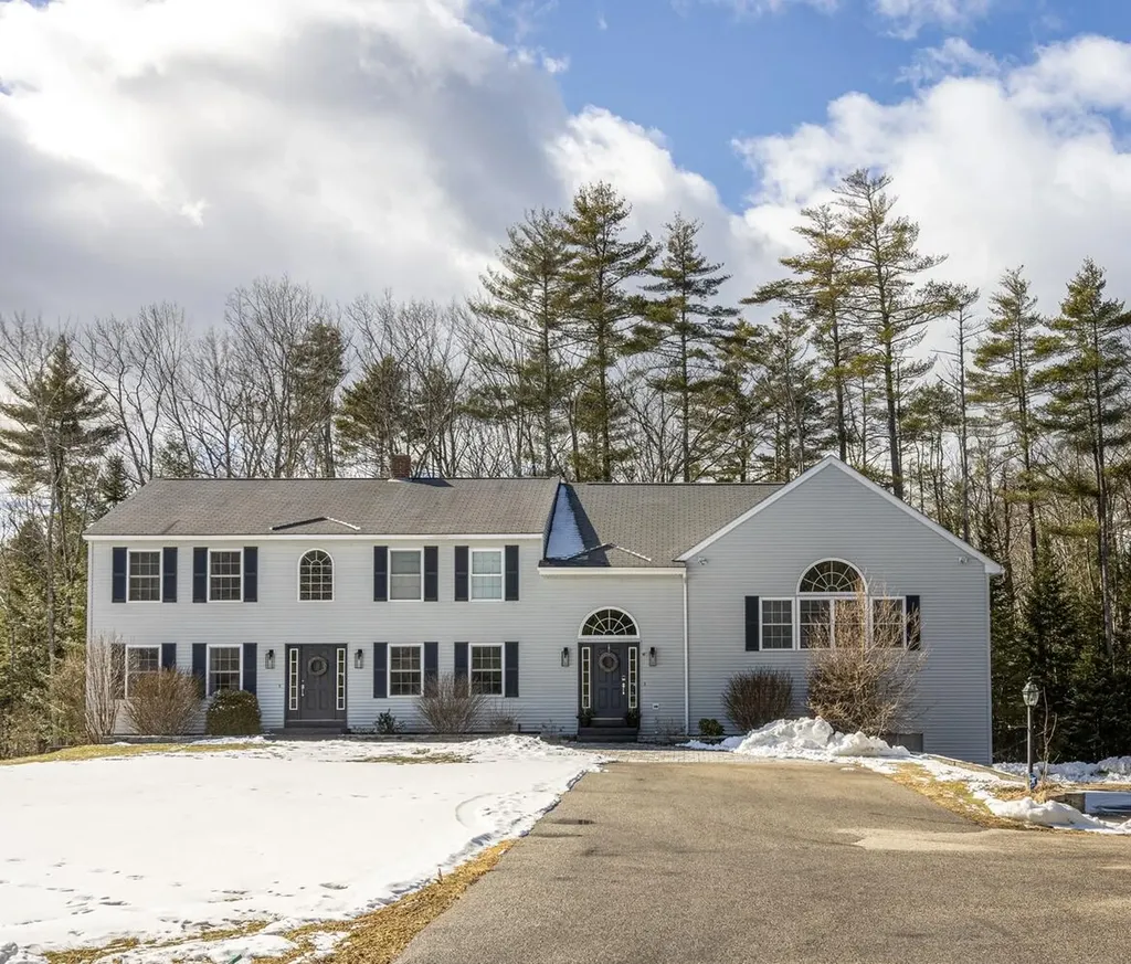 40 Stonewall Way Westbrook ME 04092