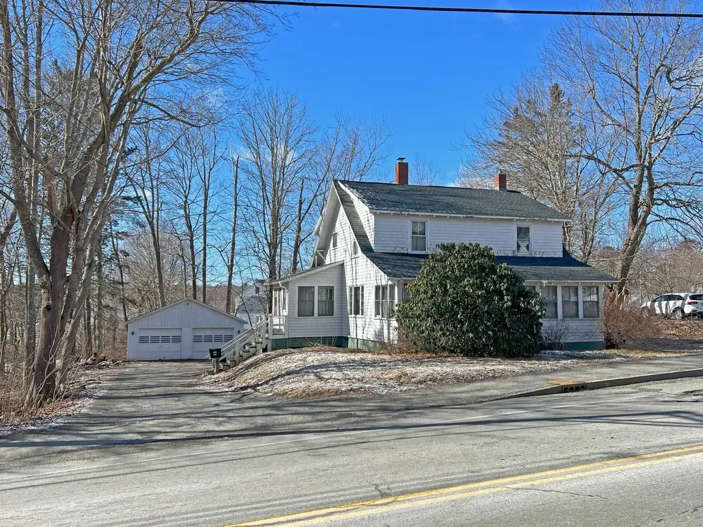 118 Oak Street Ellsworth ME 04605