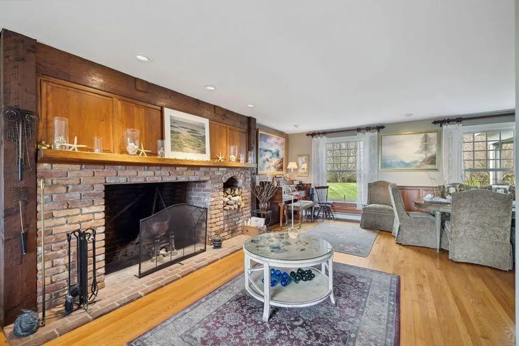 180 Western Avenue Kennebunk ME 04043