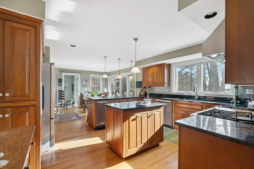 180 Western Avenue Kennebunk ME 04043