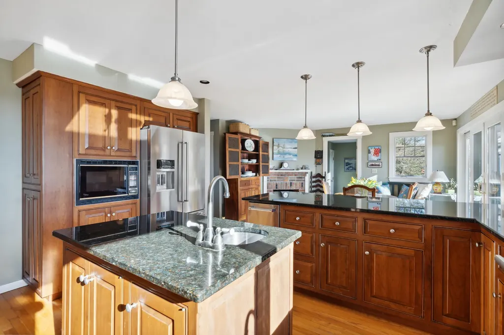 180 Western Avenue Kennebunk ME 04043