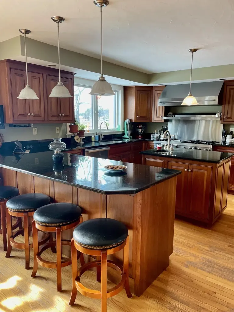 180 Western Avenue Kennebunk ME 04043