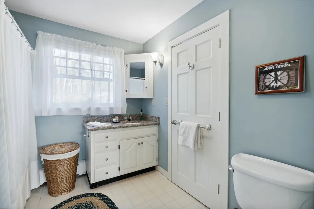 180 Western Avenue Kennebunk ME 04043
