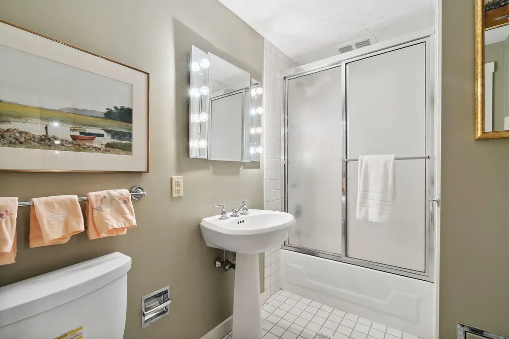 180 Western Avenue Kennebunk ME 04043