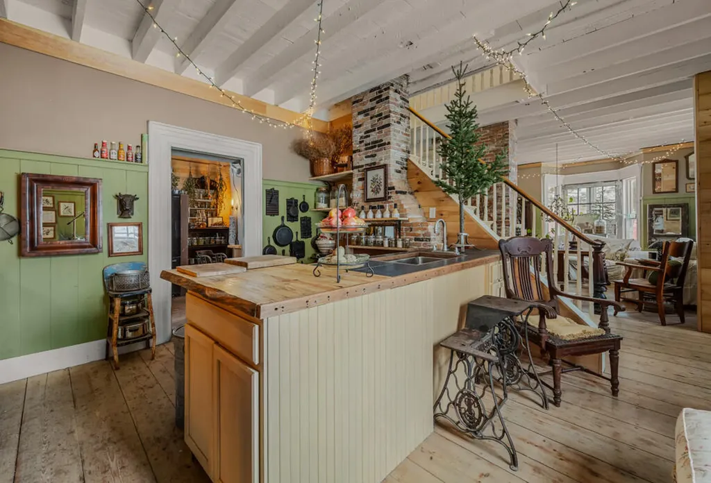3 Moulton Hill Road Sebec ME 04481
