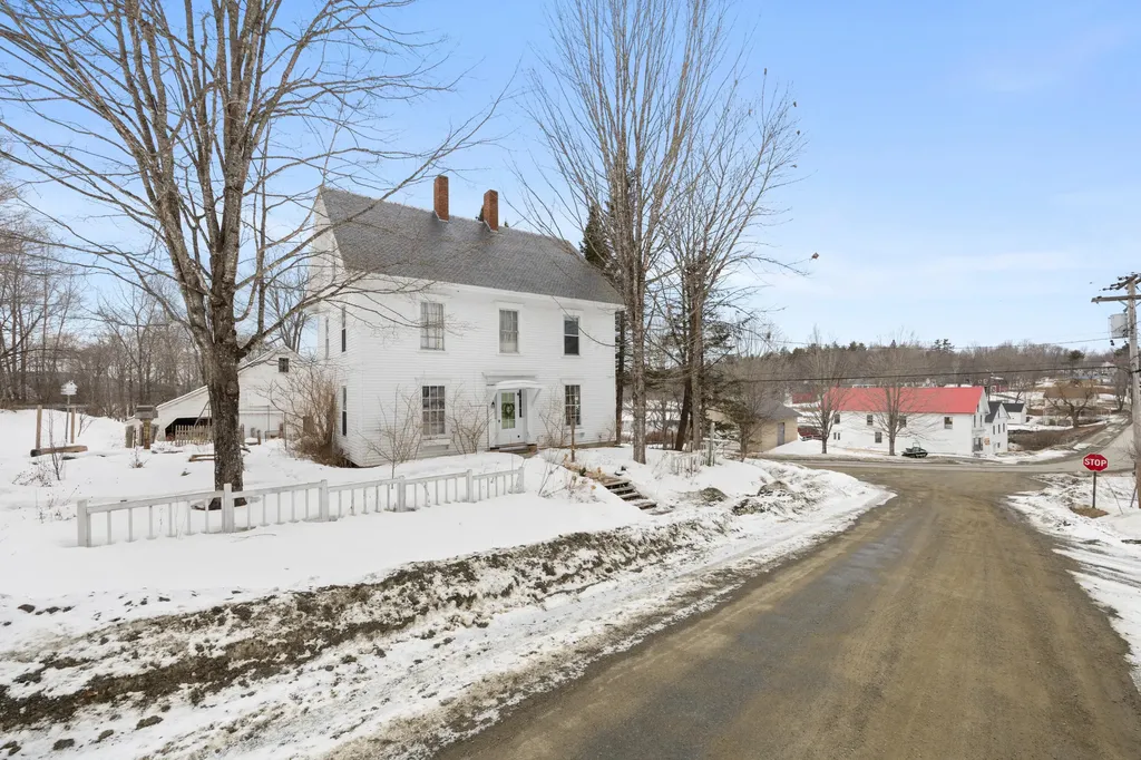 3 Moulton Hill Road Sebec ME 04481