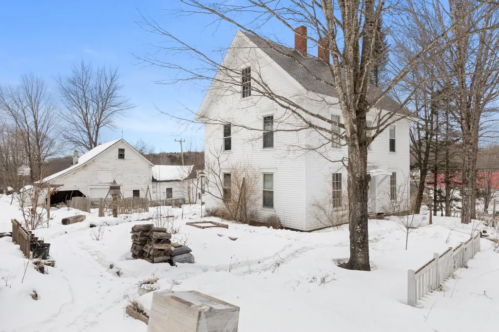3 Moulton Hill Road Sebec ME 04481