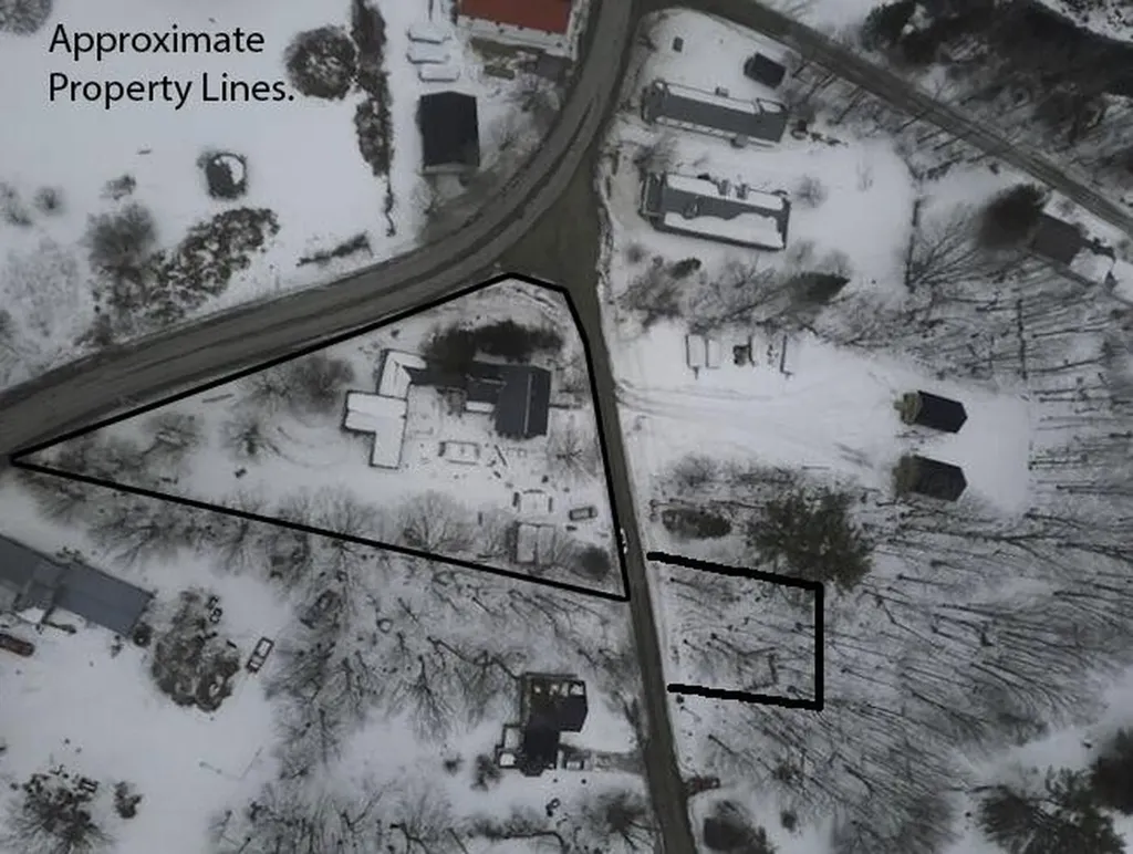 3 Moulton Hill Road Sebec ME 04481
