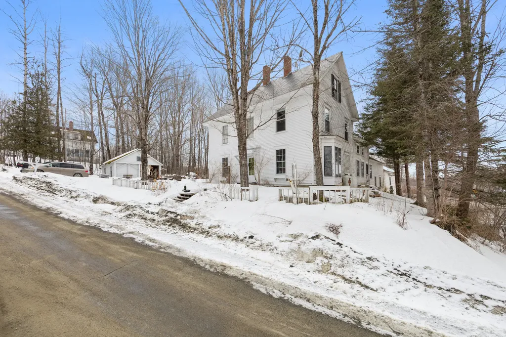 3 Moulton Hill Road Sebec ME 04481