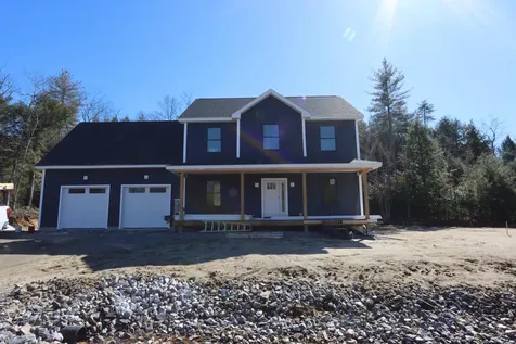 17 Commons Drive Lewiston ME 04240