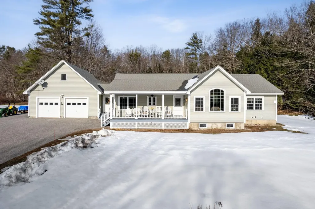 521 Fletcher Road Auburn ME 04210