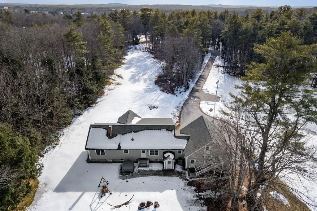 521 Fletcher Road Auburn ME 04210
