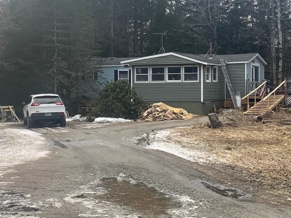 41 Deer Run Lane Trenton ME 04605