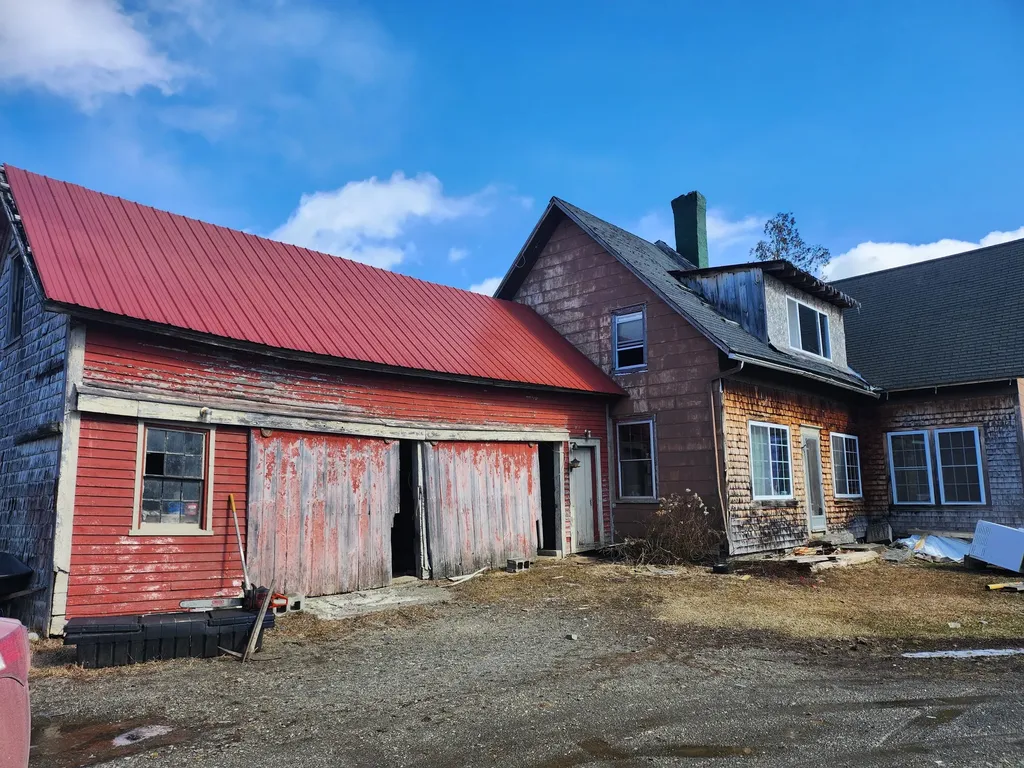 8 & 13 Arrow Court Pittsfield ME 04967