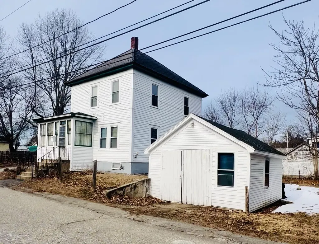 16 Vaness Street Sanford ME 04073