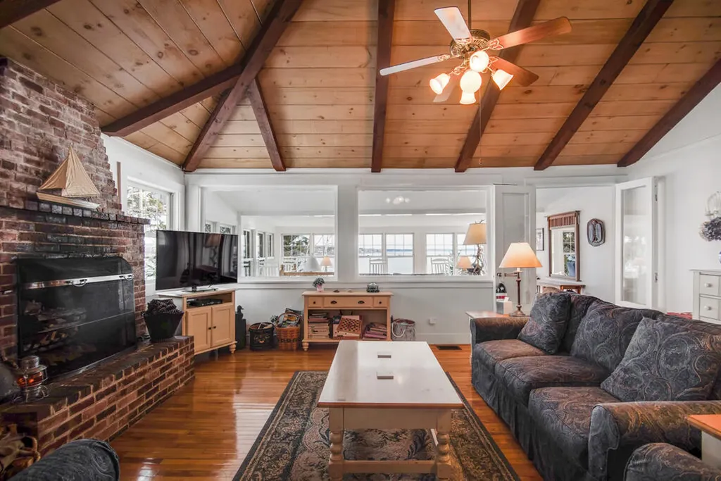 137 Bay View Drive Bar Harbor ME 04609
