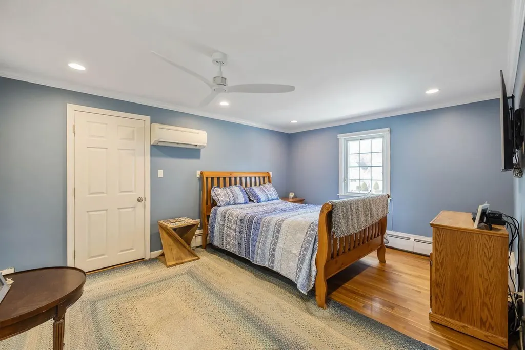 1 Gendron Lane Kennebunk ME 04043