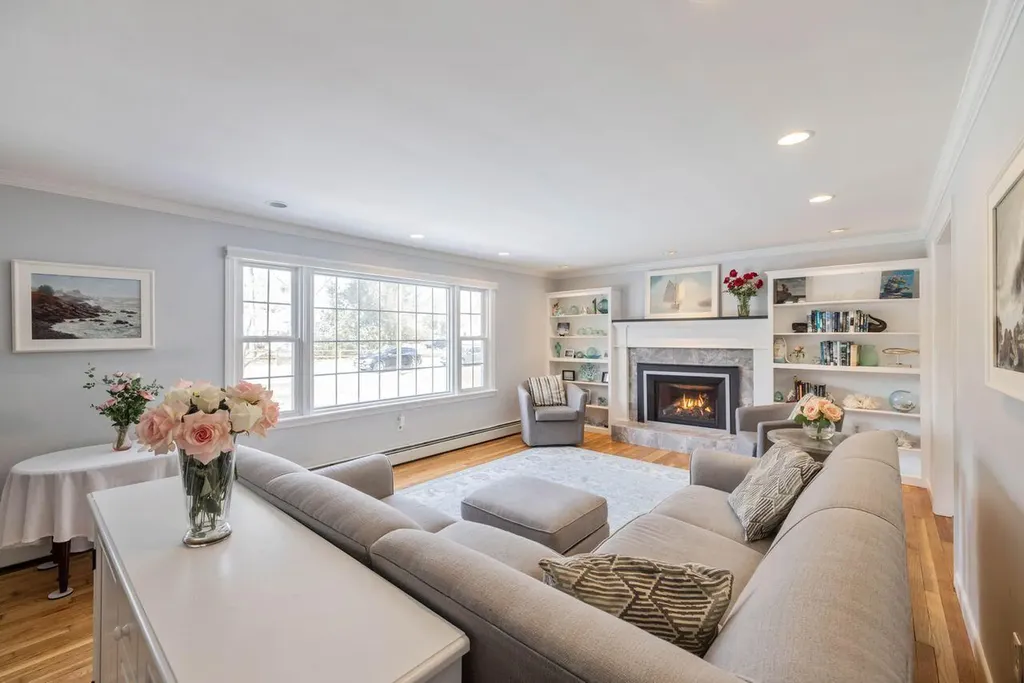 1 Gendron Lane Kennebunk ME 04043