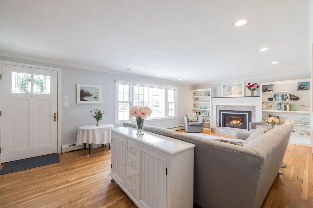 1 Gendron Lane Kennebunk ME 04043