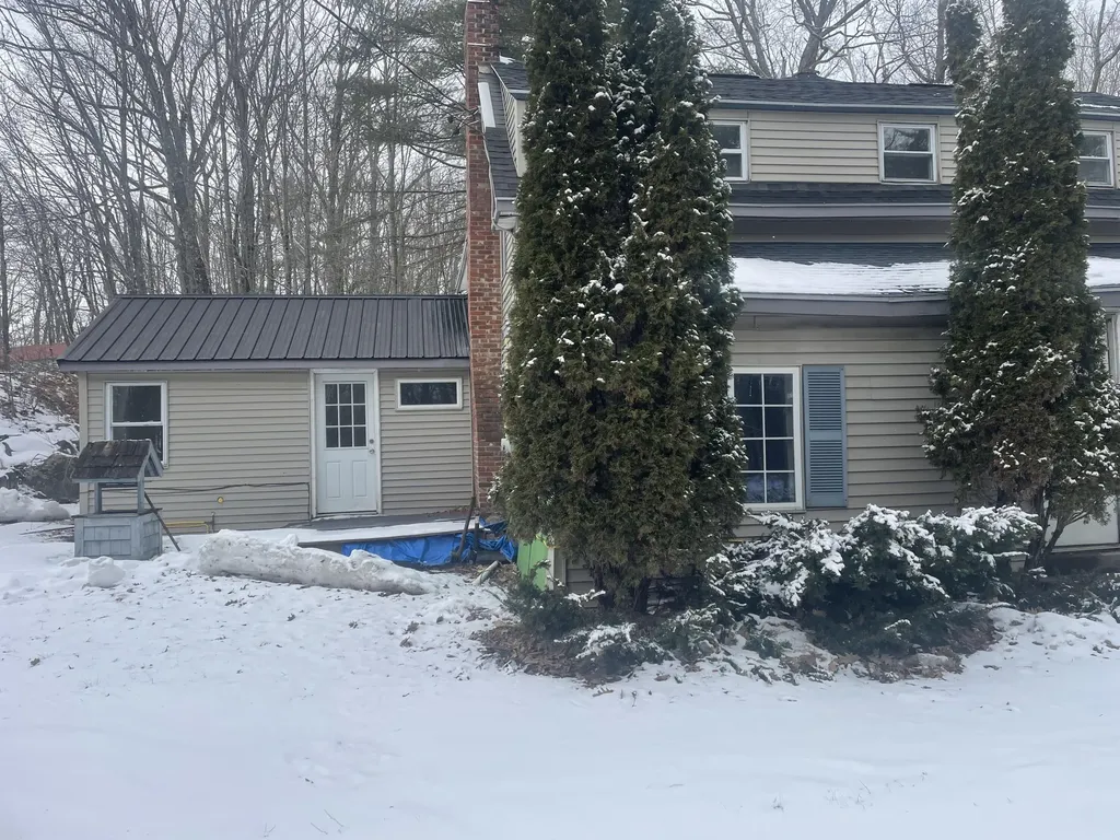 140 Togus Road Chelsea ME 04330