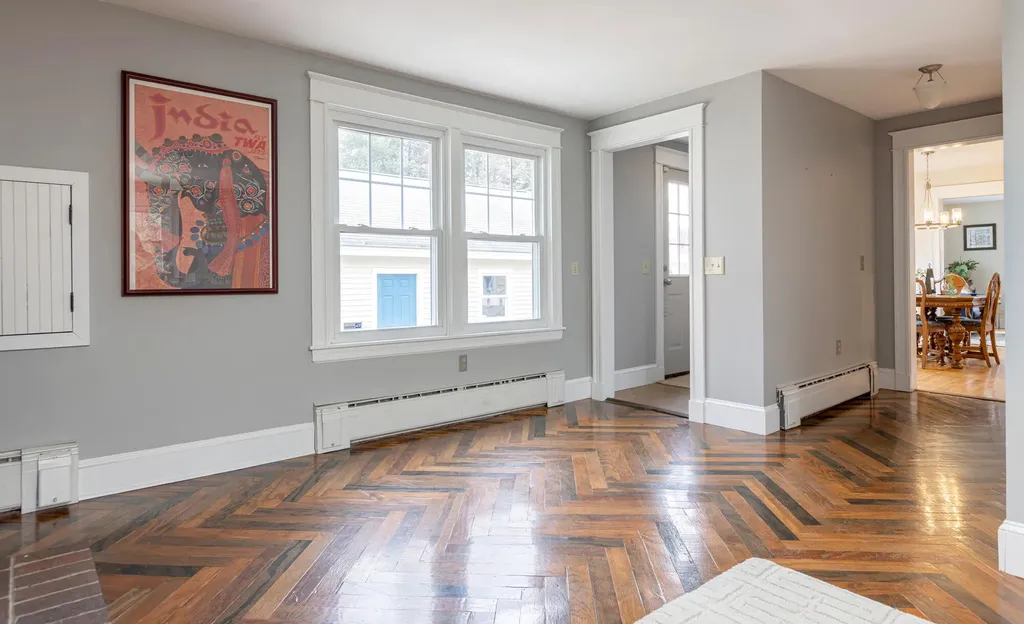 2 Hammond Road Falmouth ME 04105