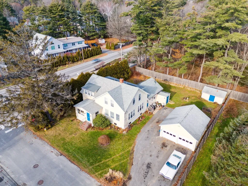 2 Hammond Road Falmouth ME 04105