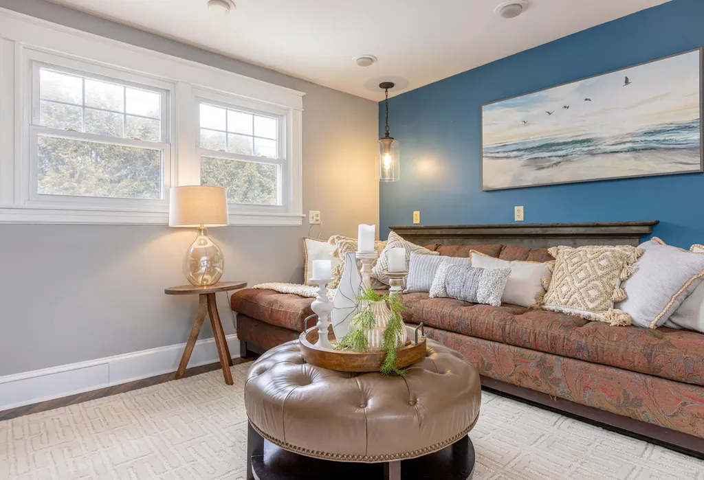 2 Hammond Road Falmouth ME 04105