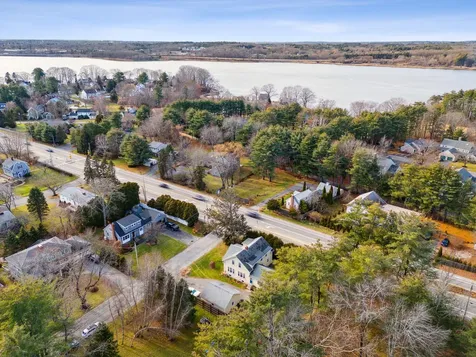 2 Hammond Road Falmouth ME 04105