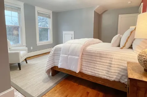 2 Hammond Road Falmouth ME 04105