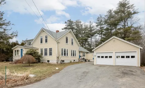 2 Hammond Road Falmouth ME 04105