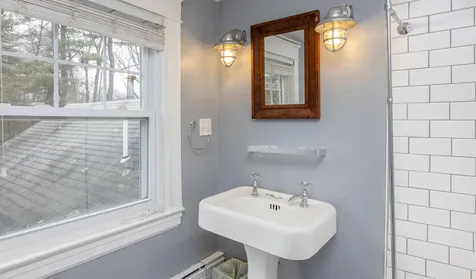 2 Hammond Road Falmouth ME 04105