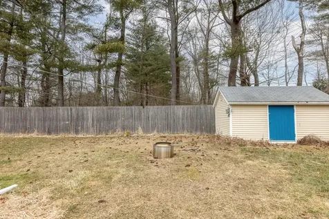 2 Hammond Road Falmouth ME 04105