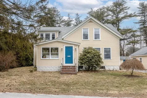 2 Hammond Road Falmouth ME 04105