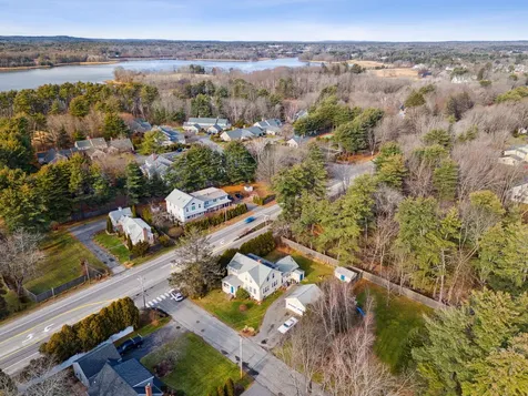 2 Hammond Road Falmouth ME 04105