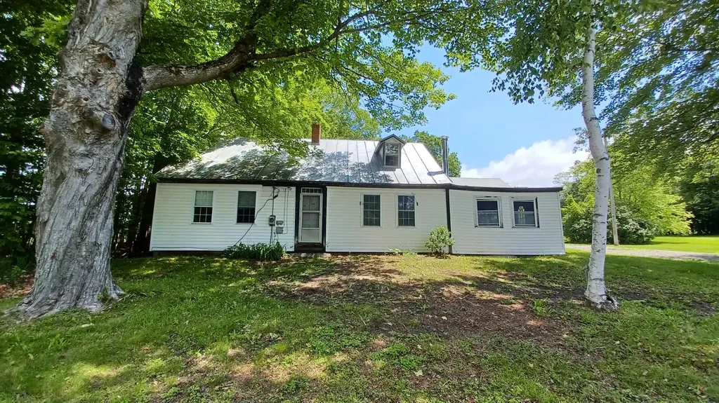 423 Ridge Road Fairfield ME 04937