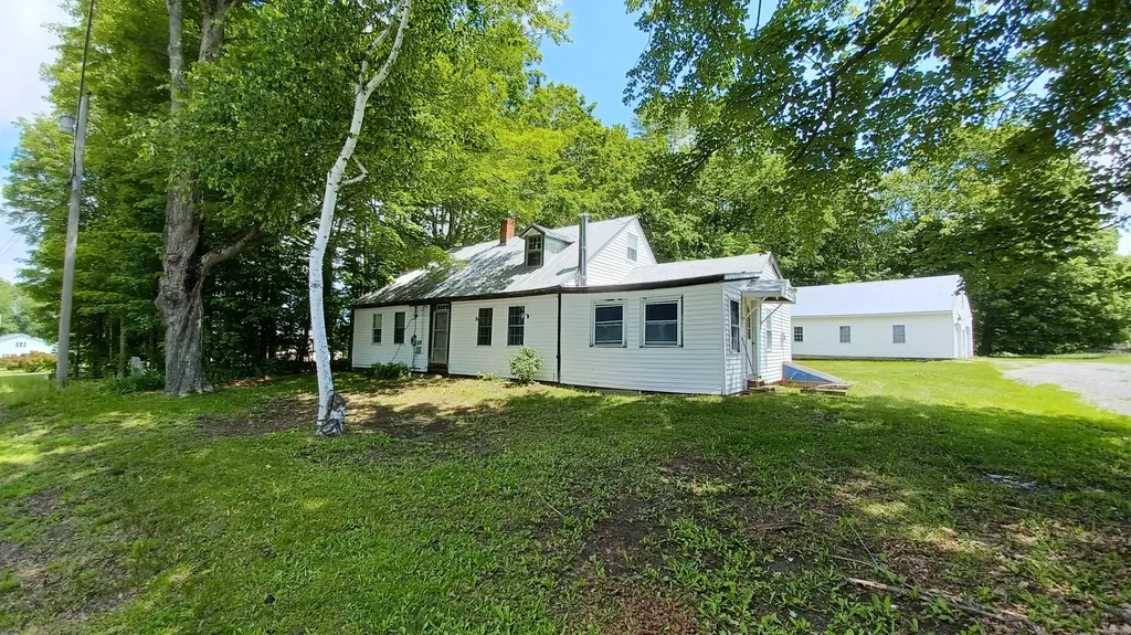 423 Ridge Road Fairfield ME 04937