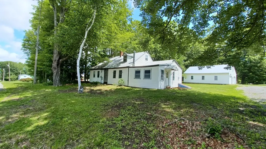 423 Ridge Road Fairfield ME 04937