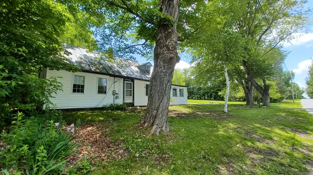 423 Ridge Road Fairfield ME 04937