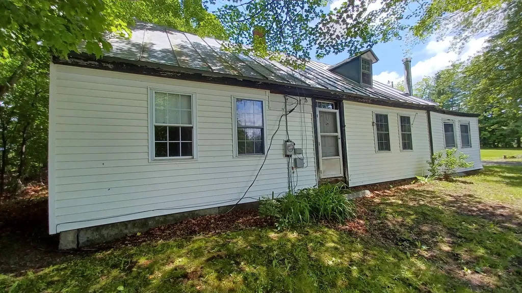 423 Ridge Road Fairfield ME 04937