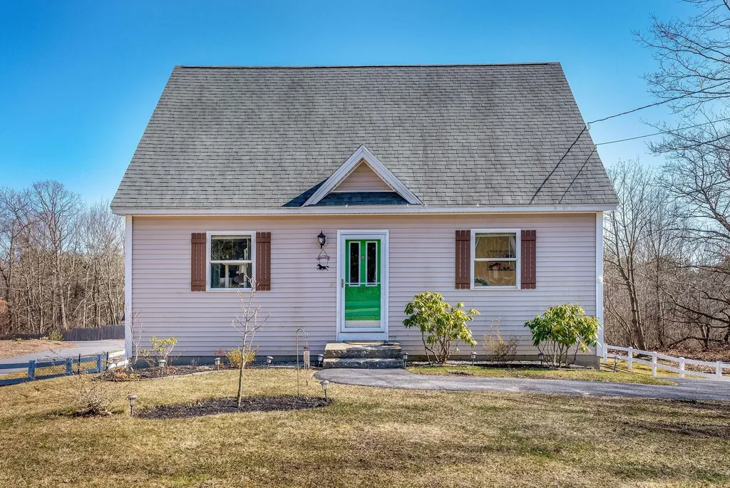 179 Middle Road Falmouth ME 04105