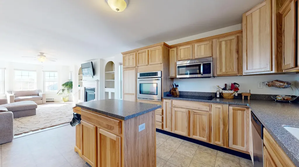 48 Lubear Way Auburn ME 04210