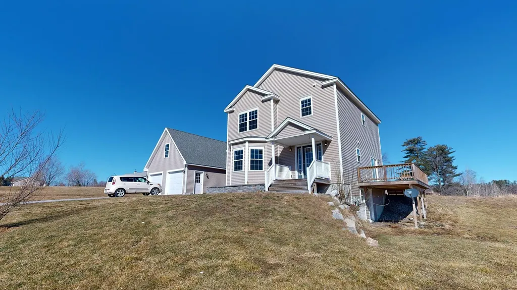 48 Lubear Way Auburn ME 04210