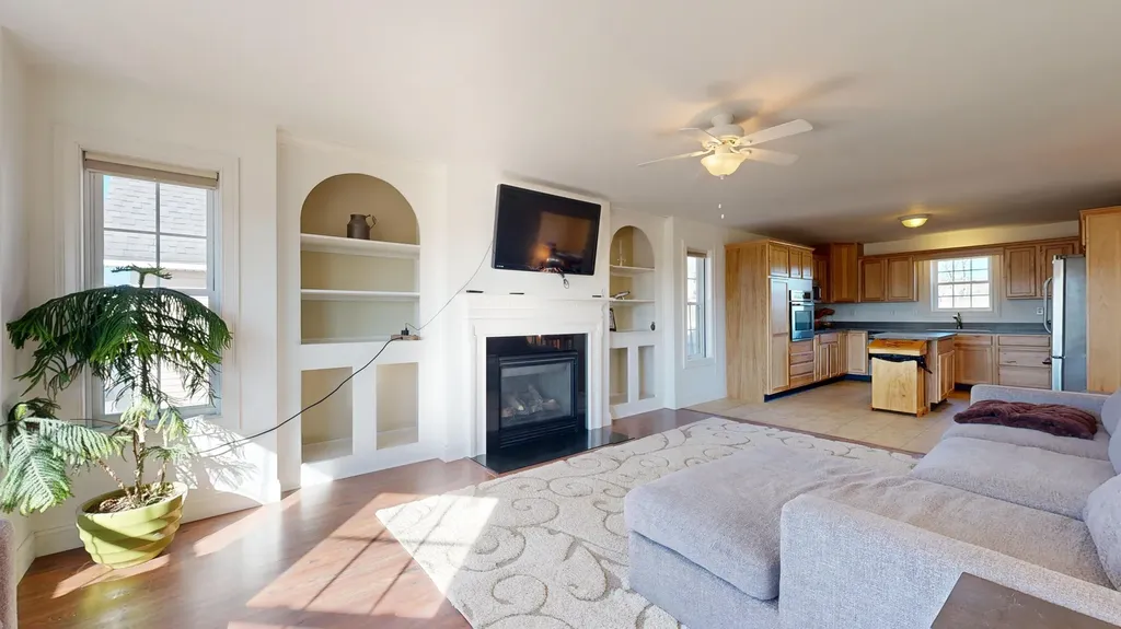 48 Lubear Way Auburn ME 04210