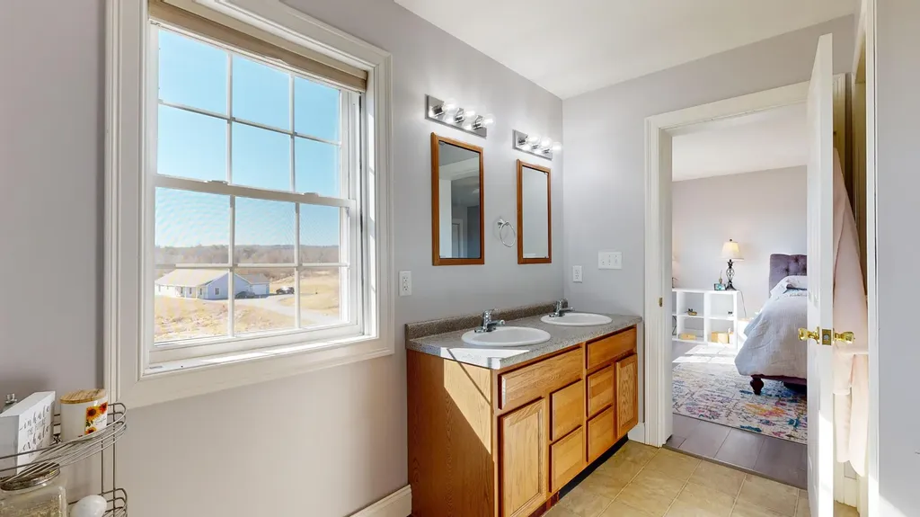 48 Lubear Way Auburn ME 04210