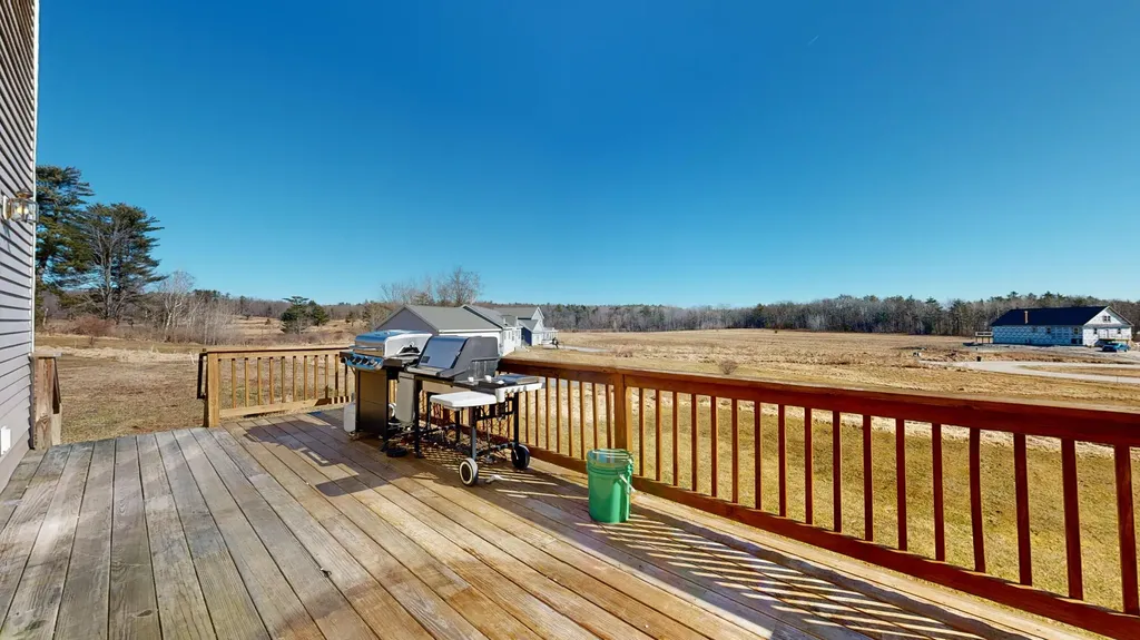 48 Lubear Way Auburn ME 04210
