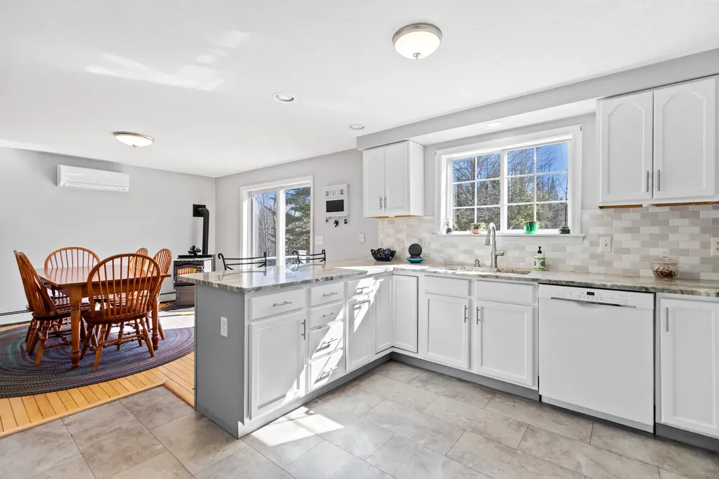 25 Truman Road Gorham ME 04038