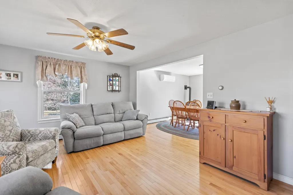25 Truman Road Gorham ME 04038