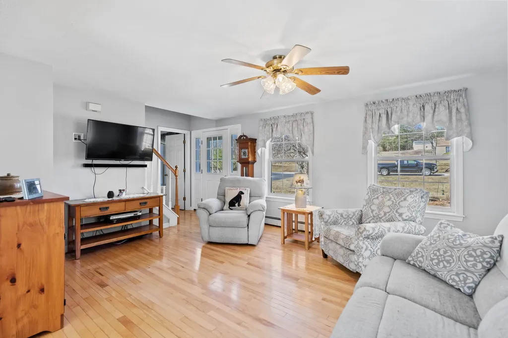 25 Truman Road Gorham ME 04038