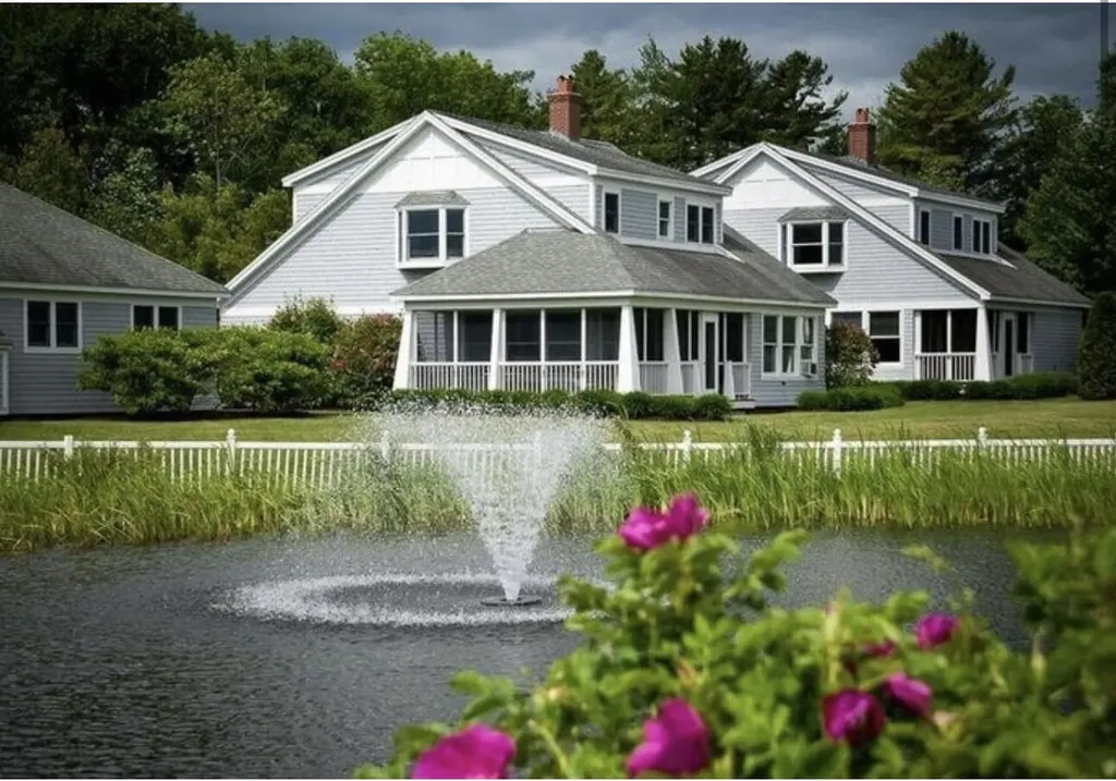 34 Village Way Rockport ME 04856