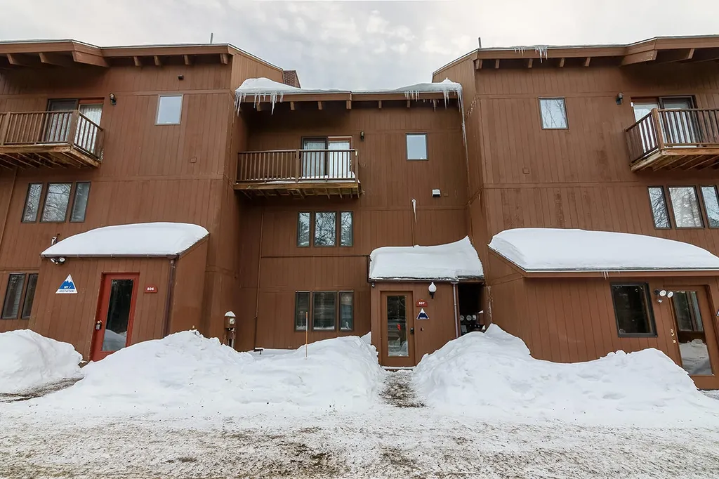 507 Commons Circle Carrabassett Valley ME 04947